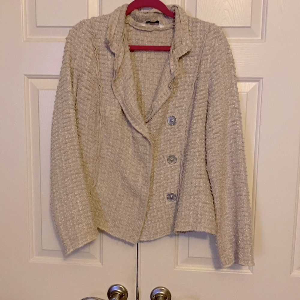 “Cabi” Dress jacket, light weight.Creamy tweed color